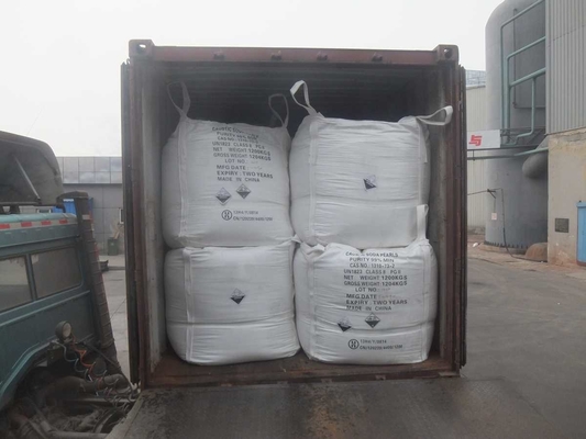 La soda cáustica gotea las plataformas del NaOH el 99% 1000kg/Bag 20tons/20GP Withou del hidróxido de sodio
