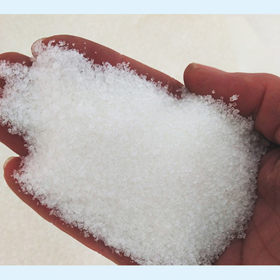 Sulfato de amonio (NH4) 2SO4 utilizado como excelente fertilizante de nitrógeno